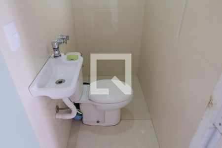 Casa à venda com 250m², 5 quartos e 2 vagasBanheiro da Área de Serviço