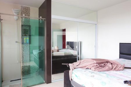 Casa à venda com 250m², 5 quartos e 2 vagasSuite