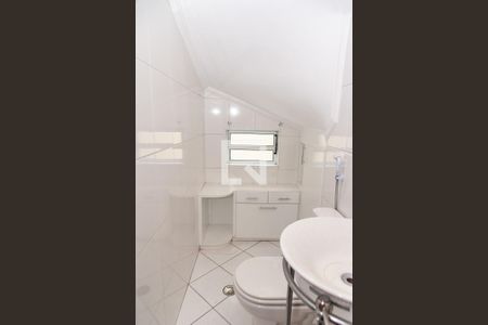 Lavabo de casa para alugar com 3 quartos, 200m² em Vila Nair, São Paulo