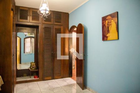 Casa à venda com 210m², 4 quartos e 3 vagasSuíte