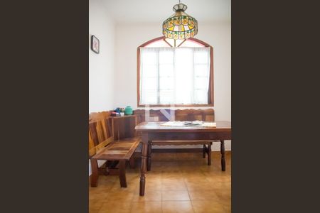 Casa à venda com 210m², 4 quartos e 3 vagasCopa