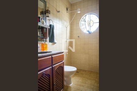 Casa à venda com 210m², 4 quartos e 3 vagasBanheiro Social 2