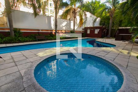 Apartamento à venda com 68m², 2 quartos e 2 vagasÁrea comum - Piscina