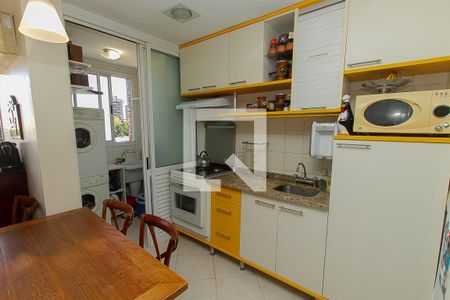 Apartamento à venda com 68m², 2 quartos e 2 vagasCozinha