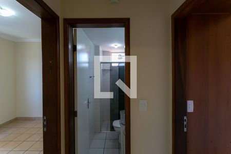 Corredor de apartamento para alugar com 2 quartos, 51m² em Ipiranga, Belo Horizonte