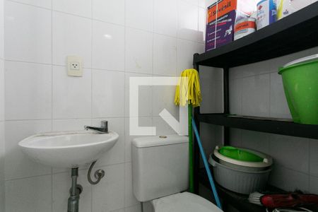 Apartamento para alugar com 80m², 3 quartos e 2 vagasBanheiro de Serviço