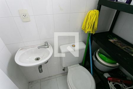 Apartamento para alugar com 80m², 3 quartos e 2 vagasBanheiro de Serviço