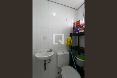 Apartamento para alugar com 80m², 3 quartos e 2 vagasBanheiro de Serviço