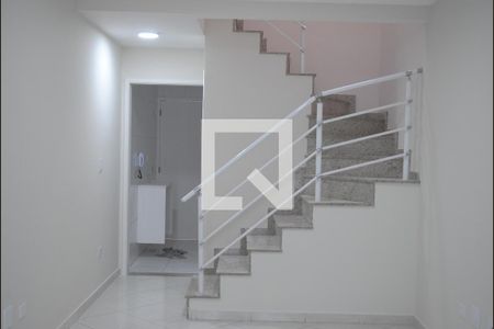 Casa à venda com 120m², 3 quartos e 2 vagasSala