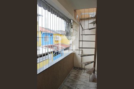 Casa para alugar com 80m², 3 quartos e 1 vagavaranda