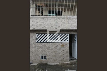 Casa para alugar com 80m², 3 quartos e 1 vagaFachada