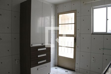Casa para alugar com 80m², 3 quartos e 1 vagaCozinha