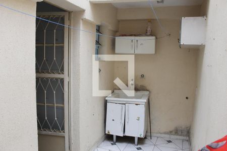 Casa para alugar com 80m², 3 quartos e 1 vagaÁrea de Serviço