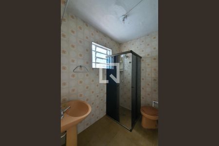 Casa à venda com 200m², 4 quartos e sem vaga Casa à venda com 200m², 4 quartos e sem vagaBanheiro