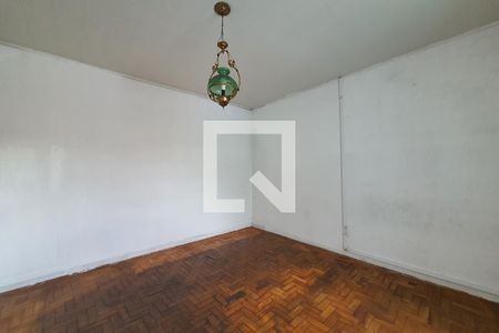 Casa à venda com 200m², 4 quartos e sem vaga Casa à venda com 200m², 4 quartos e sem vagaSuíte