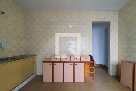 Casa à venda com 200m², 4 quartos e sem vaga Casa à venda com 200m², 4 quartos e sem vagaCozinha