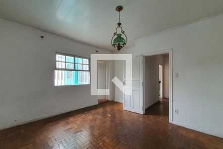 Casa à venda com 200m², 4 quartos e sem vaga Casa à venda com 200m², 4 quartos e sem vagaSuíte