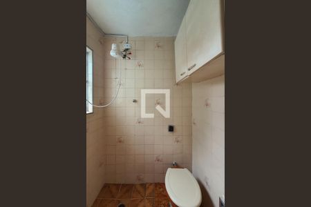 Casa à venda com 200m², 4 quartos e sem vaga Casa à venda com 200m², 4 quartos e sem vagaBanheiro da suíte