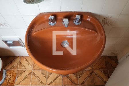 Casa à venda com 200m², 4 quartos e sem vaga Casa à venda com 200m², 4 quartos e sem vagaBanheiro da suíte