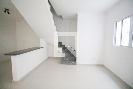 Sala de casa de condomínio para alugar com 2 quartos, 72m² em Vila Nova Cachoeirinha, São Paulo
