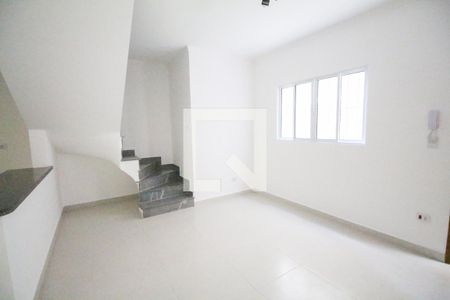 Sala de casa de condomínio para alugar com 2 quartos, 72m² em Vila Nova Cachoeirinha, São Paulo