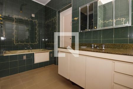 Apartamento para alugar com 185m², 3 quartos e 2 vagas Apartamento para alugar com 185m², 3 quartos e 2 vagasBanheiro da Suíte 2