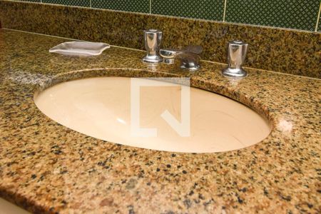 Apartamento para alugar com 185m², 3 quartos e 2 vagas Apartamento para alugar com 185m², 3 quartos e 2 vagasBanheiro da Suíte 2