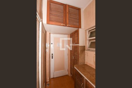 Apartamento para alugar com 185m², 3 quartos e 2 vagas Apartamento para alugar com 185m², 3 quartos e 2 vagasÁrea de Serviço