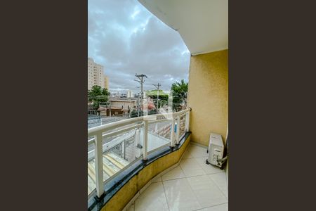 Casa à venda com 135m², 4 quartos e 4 vagas Casa à venda com 135m², 4 quartos e 4 vagasVaranda da Suite