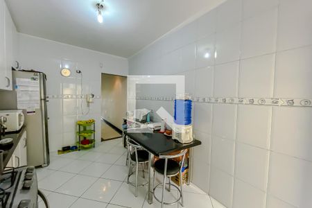 Casa à venda com 135m², 4 quartos e 4 vagas Casa à venda com 135m², 4 quartos e 4 vagasCozinha