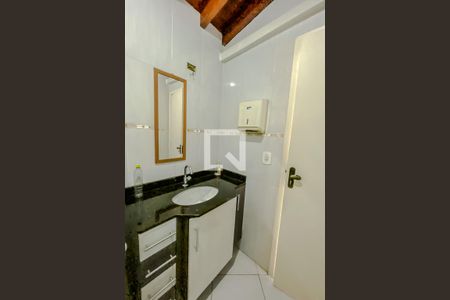 Casa à venda com 135m², 4 quartos e 4 vagas Casa à venda com 135m², 4 quartos e 4 vagasBanheiro 2