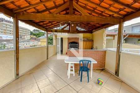 Casa à venda com 135m², 4 quartos e 4 vagas Casa à venda com 135m², 4 quartos e 4 vagasChurraqueira