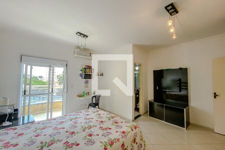 Casa à venda com 135m², 4 quartos e 4 vagas Casa à venda com 135m², 4 quartos e 4 vagasSuite