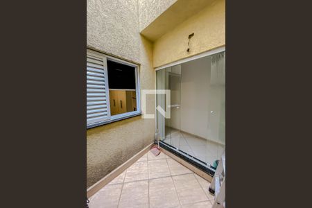 Casa à venda com 135m², 4 quartos e 4 vagas Casa à venda com 135m², 4 quartos e 4 vagasArea COmun