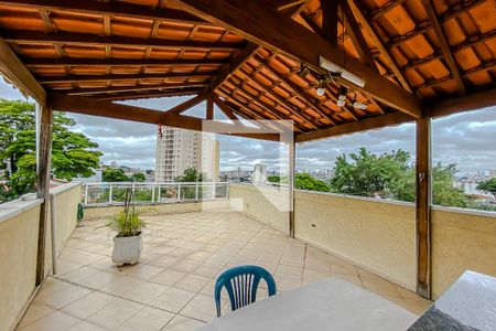 Casa à venda com 135m², 4 quartos e 4 vagas Casa à venda com 135m², 4 quartos e 4 vagasChurraqueira