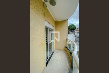 Casa à venda com 135m², 4 quartos e 4 vagas Casa à venda com 135m², 4 quartos e 4 vagasVaranda da Suite