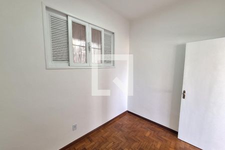 Quarto de apartamento para alugar com 2 quartos, 63m² em Jd Vinte E Cinco de Agosto, Duque de Caxias