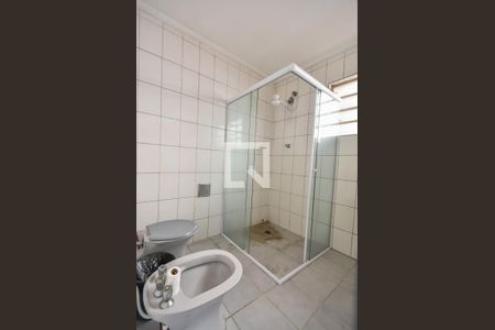 Casa para alugar com 195m², 3 quartos e 2 vagasBanheiro