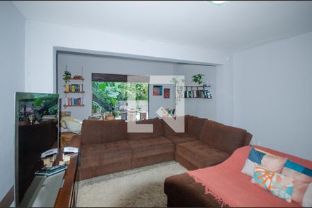 Casa à venda com 1800m², 7 quartos e 3 vagasEscritório