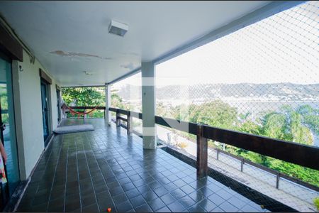 Casa à venda com 1800m², 7 quartos e 3 vagasVaranda dos quartos