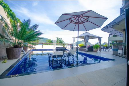 Casa à venda com 1800m², 7 quartos e 3 vagasPiscina