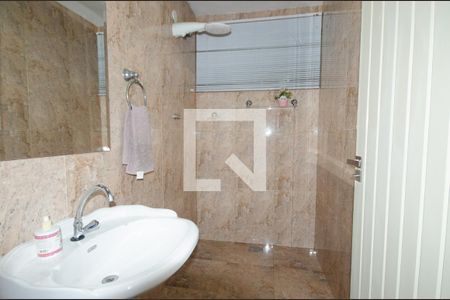 Casa à venda com 1800m², 7 quartos e 3 vagasBanheiro da Suíte