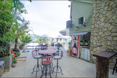 Casa à venda com 1800m², 7 quartos e 3 vagasChurrasqueira