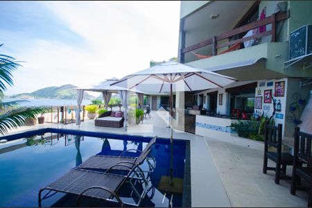 Casa à venda com 1800m², 7 quartos e 3 vagasÁrea Externa