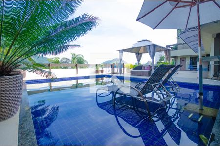 Casa à venda com 1800m², 7 quartos e 3 vagasPiscina