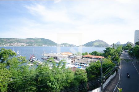 Casa à venda com 1800m², 7 quartos e 3 vagasVista