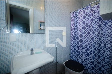 Casa à venda com 1800m², 7 quartos e 3 vagasBanheiro da Suíte 2