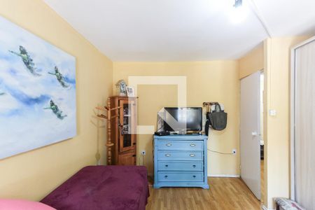 Casa à venda com 165m², 3 quartos e sem vaga Casa à venda com 165m², 3 quartos e sem vagaQuarto 1