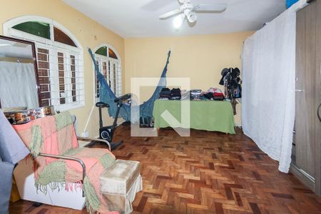 Casa à venda com 165m², 3 quartos e sem vaga Casa à venda com 165m², 3 quartos e sem vagaQuarto 2