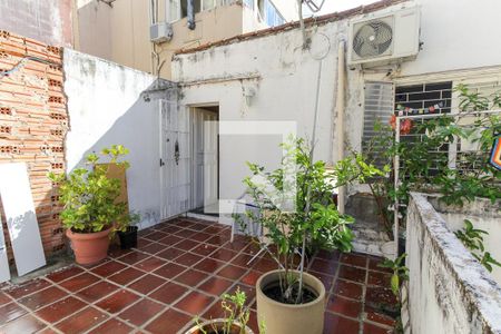 Casa à venda com 165m², 3 quartos e sem vaga Casa à venda com 165m², 3 quartos e sem vagaVaranda